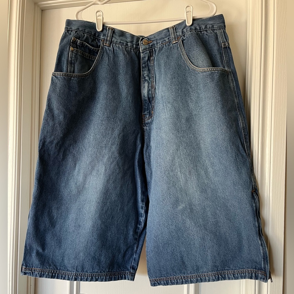 Vintage Trust USA Denim Men’s Size 42 Baggy Oversized Jean Shorts Y2K VTG